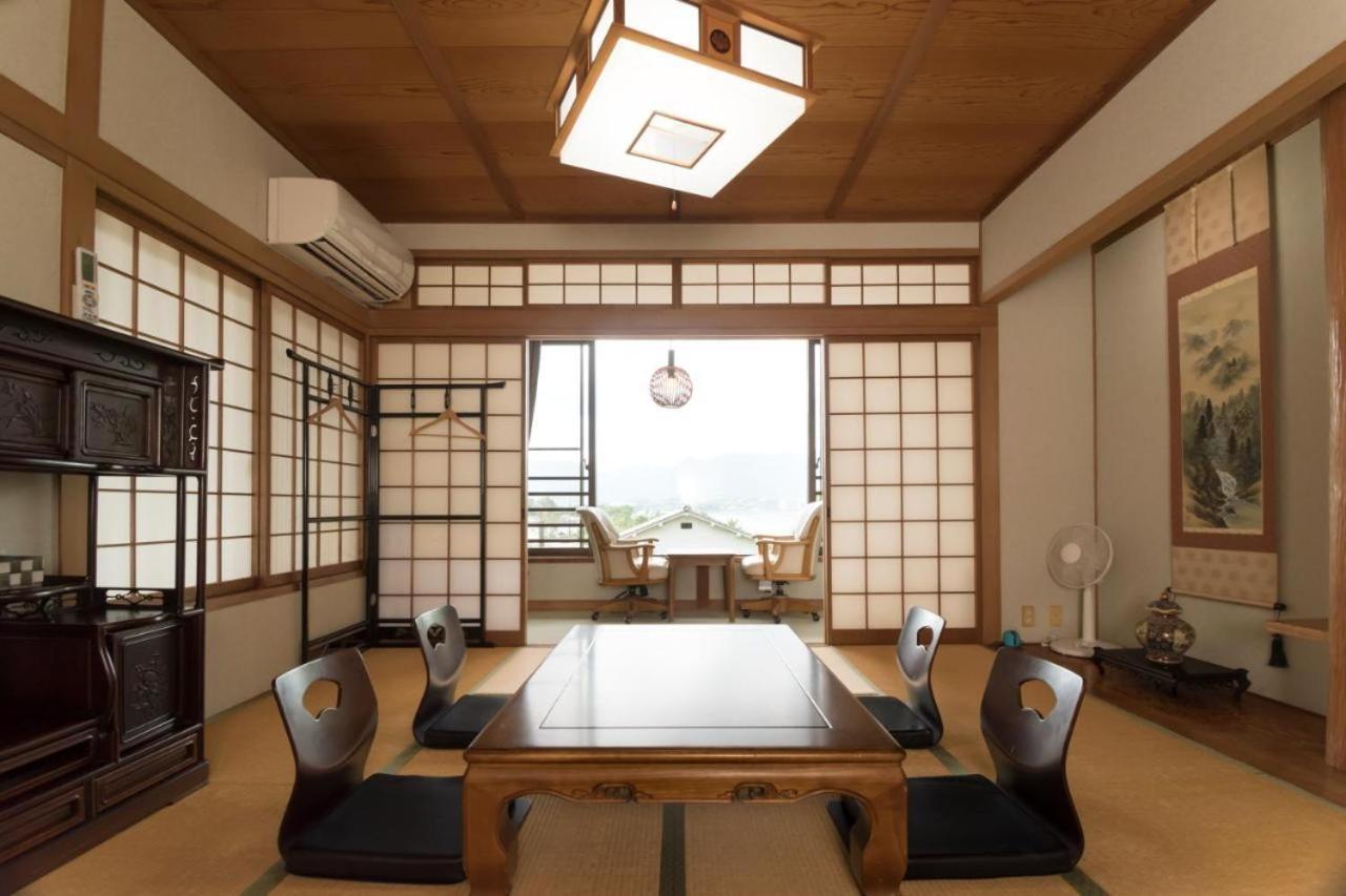 Miyajima Guest House Mikuniya Хацукаїті Екстер'єр фото