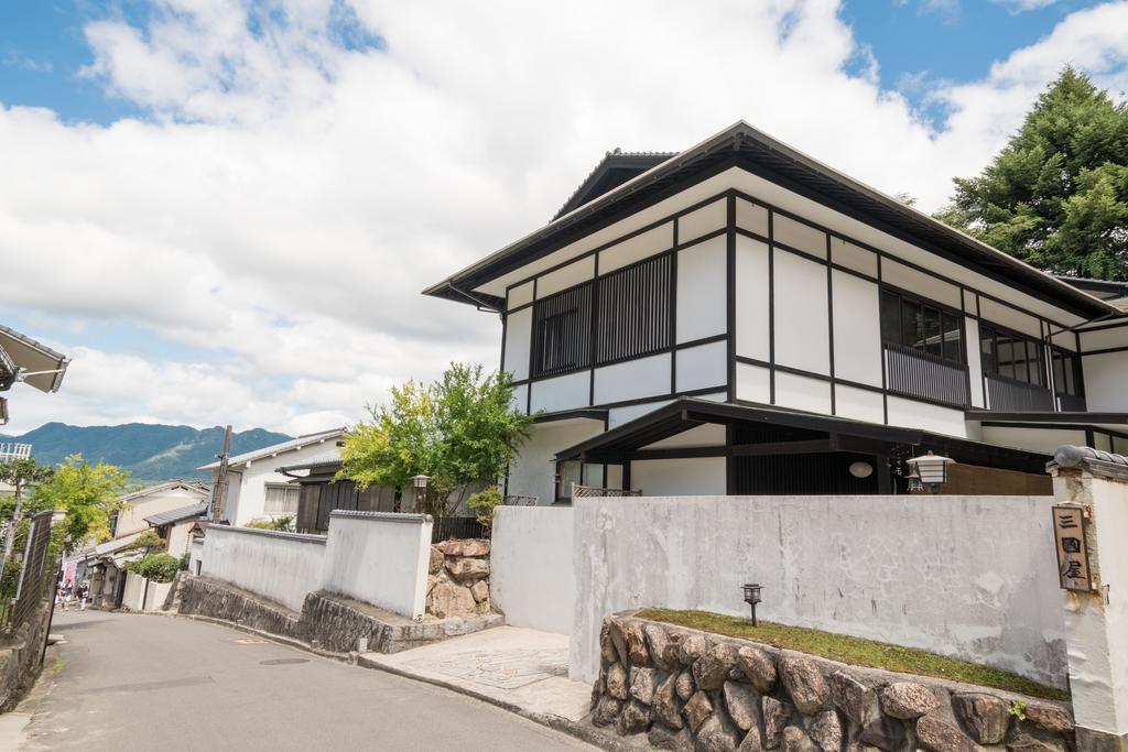 Miyajima Guest House Mikuniya Хацукаїті Екстер'єр фото