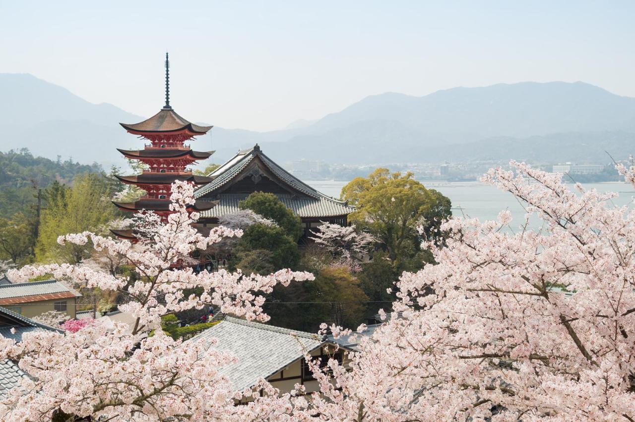 Miyajima Guest House Mikuniya Хацукаїті Екстер'єр фото